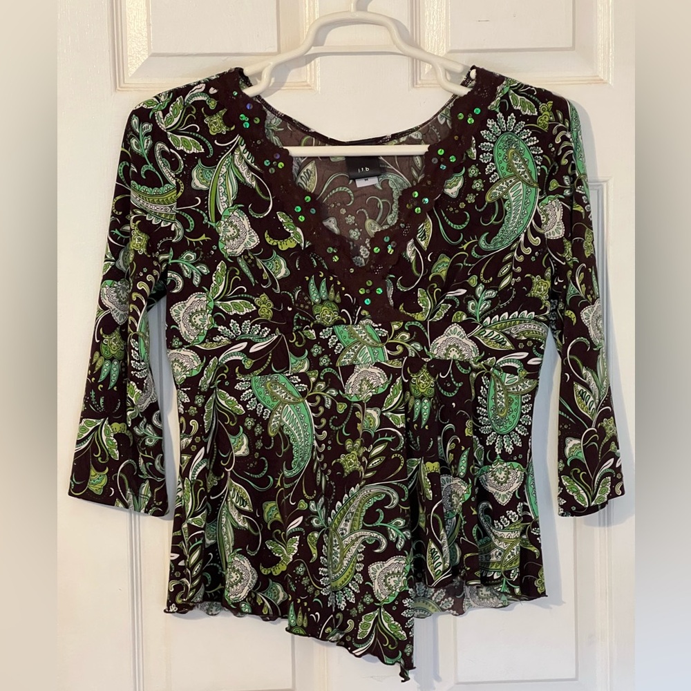 Beautiful casual top silk-like soft.